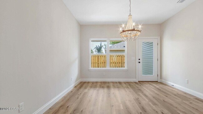 Foto del edificio - 906 Mulberry Ave