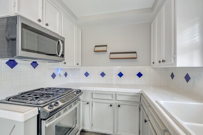 Foto del edificio - 1004 Lawrence St