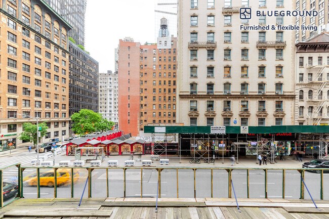 Foto del edificio - 161 W 54th St