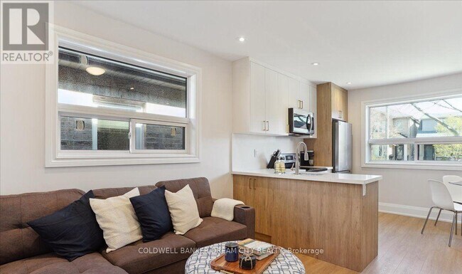 Photo du bâtiment - 464 Maybank Ave