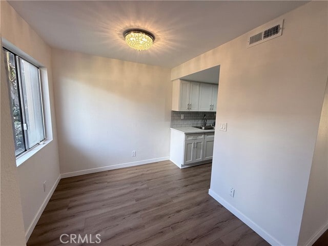 Foto del edificio - 14700 Berendo Ave