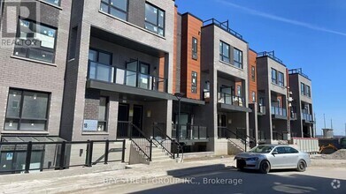 Building Photo - 18-18 Lytham Grn Cir