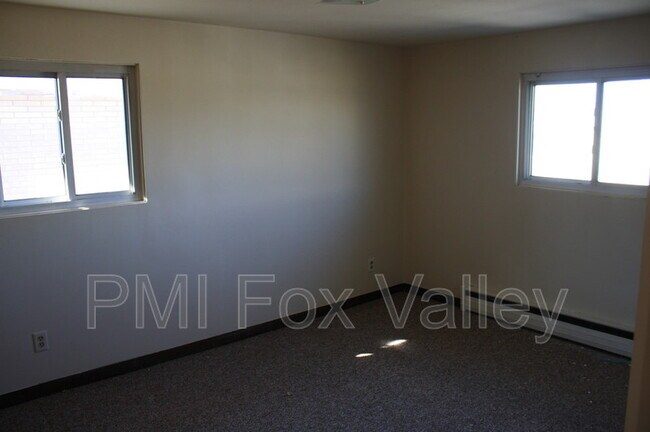 Foto del edificio - 435 S Railroad St