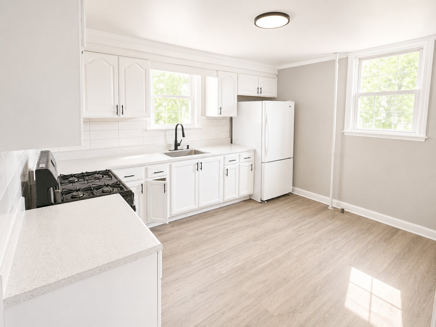 3 Bedrooms at 49 Norwood Street #2, Newark NJ — photo 3