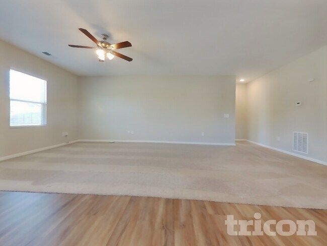 Foto del edificio - 115 Sorrento Dr