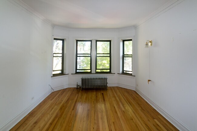 Foto del edificio - 1913 W Larchmont Ave