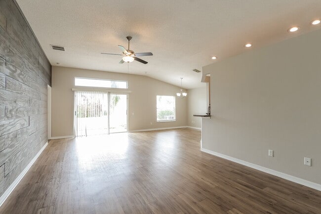 Building Photo - 10506 Goldwater Ln