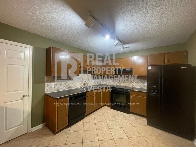 Foto del edificio - 146 Lake Pointe Dr