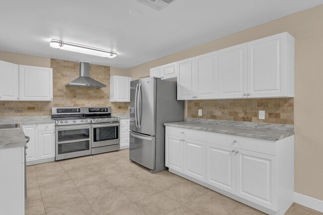 Foto del edificio - 6113 Yucca Dr