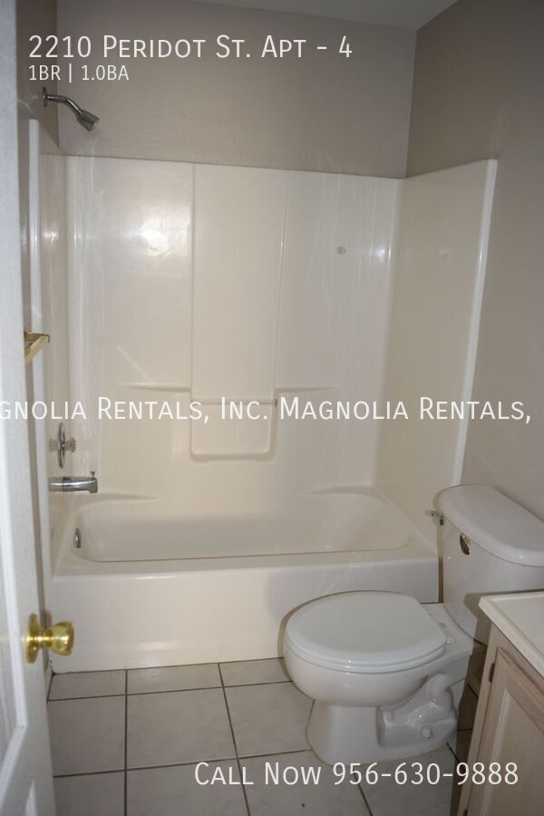 Foto del edificio - 1st Month Free with a 13 Month Lease!