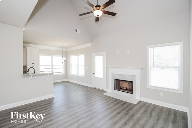 Building Photo - 55 Cranbrooke Ln