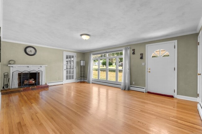 Building Photo - 1715 Musso View Ave