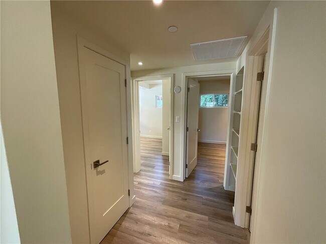 Foto del edificio - 7841 Wentworth St