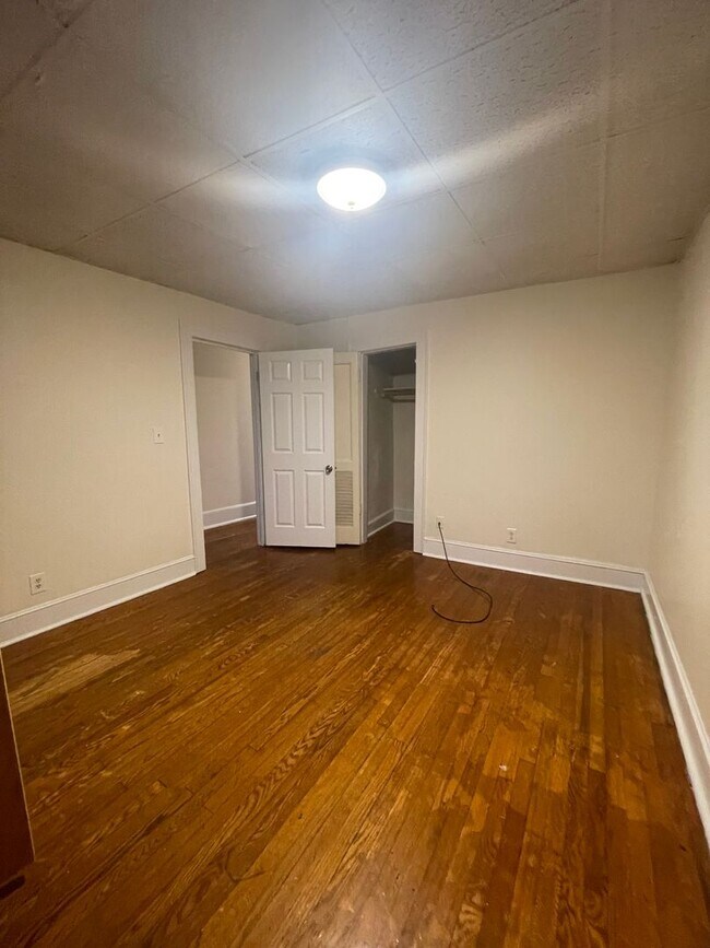 Foto del edificio - School and Union Street