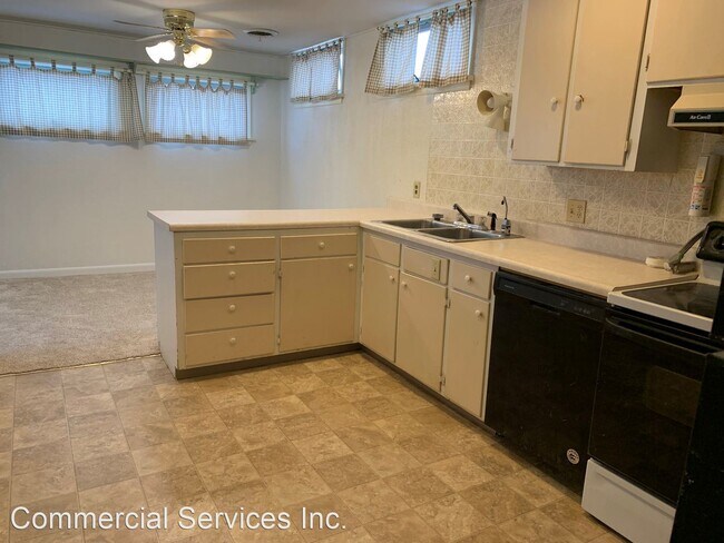 Building Photo - 4 br, 1.5 bath House - 1655 S. Birch