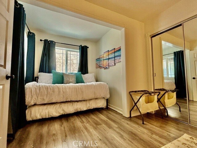 Foto del edificio - 4819 River Ave