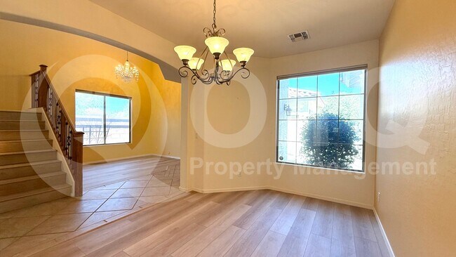 Foto del edificio - 2131 E Yellowstone Pl