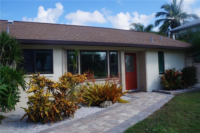 Building Photo - 7980 Barrancas Ave