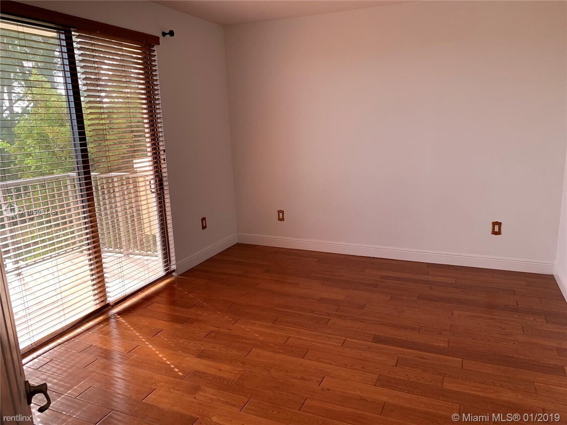 2 br, 2 bath - 8430 SW 8th St - 2 br, 2 bath  - 8430 SW 8th St