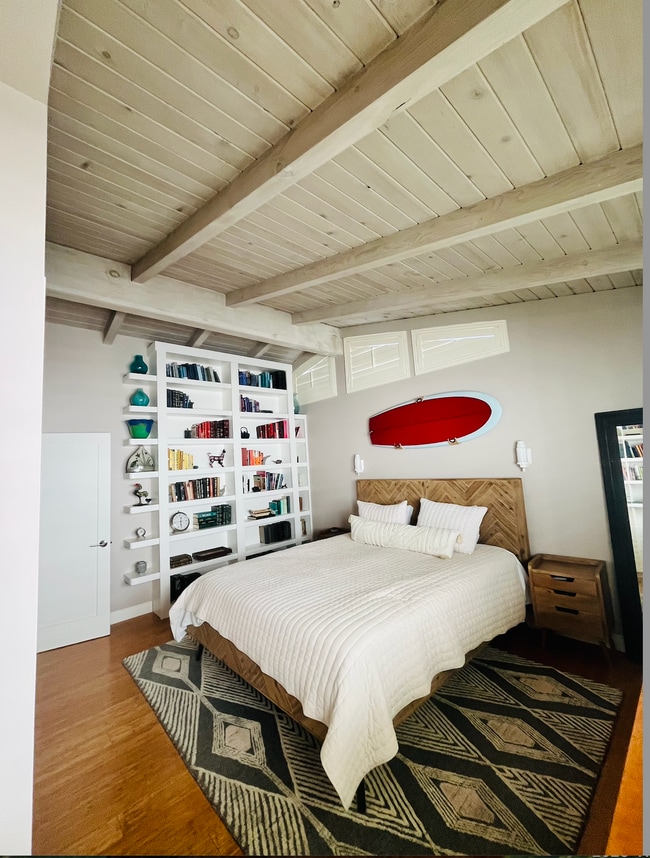 Master bedroom. - 1248 Marthas Vineyard Ct