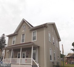 Building Photo - 514 Pruner St