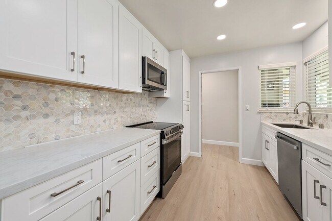 Foto del edificio - Remodeled 3BD/2BA Home with Award Winning Schools!