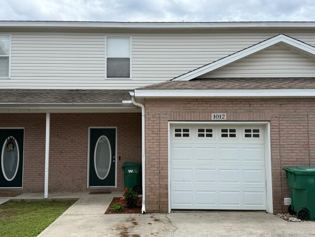 Building Photo - 1012 Anniston Ct