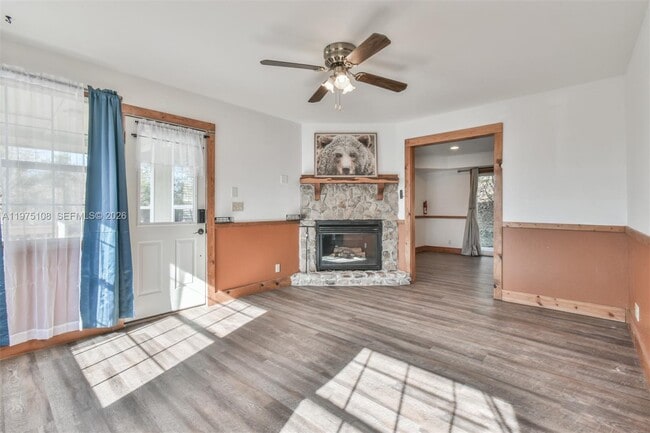 Foto del edificio - 1216 Bugscuffle Rd