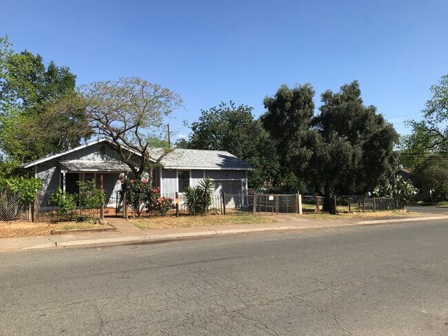 Foto del edificio - 3055 Spencer Ave