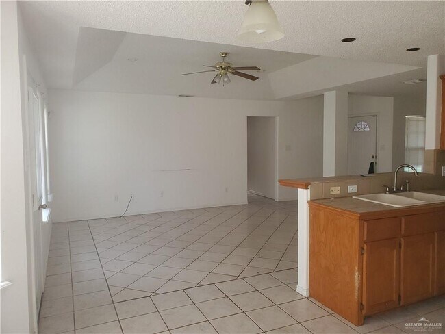 Foto del edificio - 2308 Emory Ave