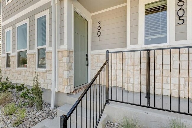 Building Photo - 4601 Tiberius Dr