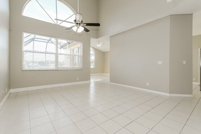 Foto del edificio - 7673 Springfield Lake Dr