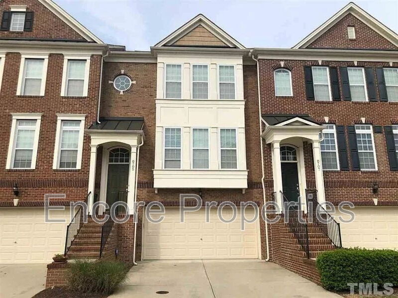 Foto principal - 8705 Macedonia Lake Dr