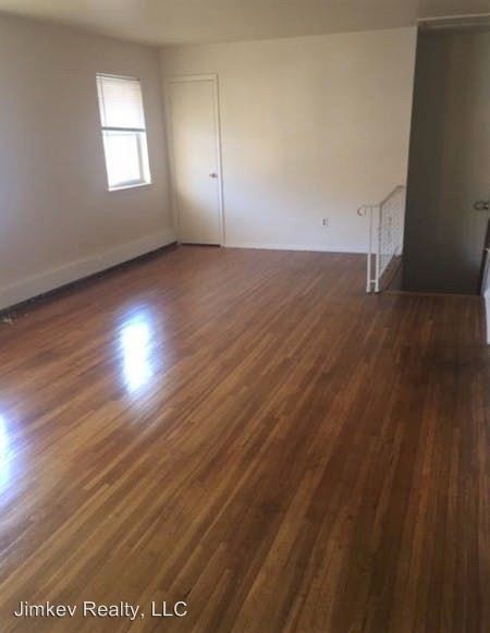 Foto del edificio - 1 br, 1 bath Apartment - 330 Franklin Avenue