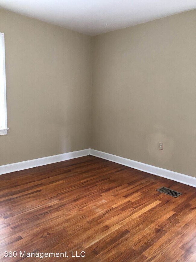 Building Photo - 2 br, 1 bath House - 641 E. Glenn Ave