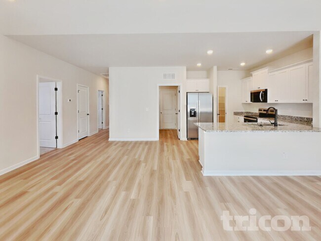 Building Photo - 107 Neuse Holw Ct