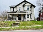 Primary Photo - 139 N Center St