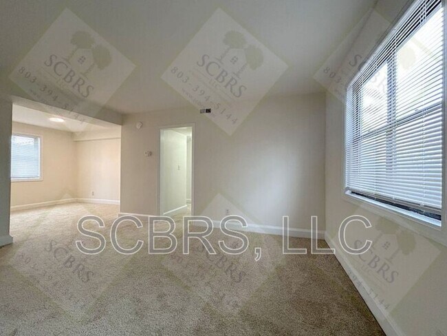Foto del edificio - 225 Myron Cir