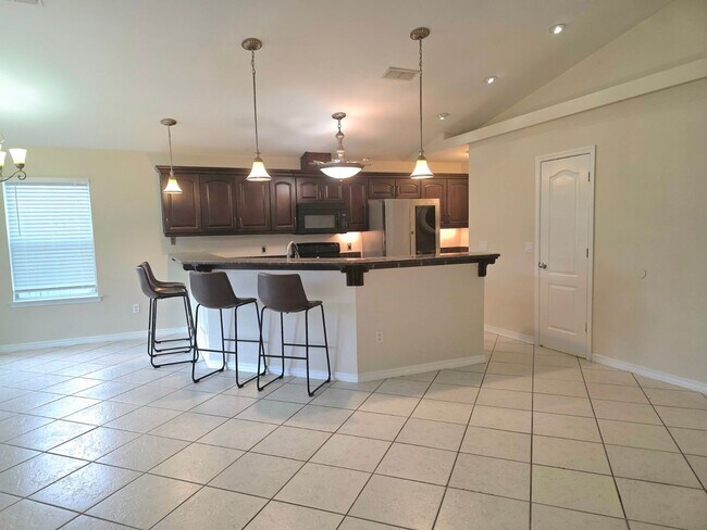 Foto del edificio - 3/2 Cul-de-Sac Home with Huge Fenced Yard ...