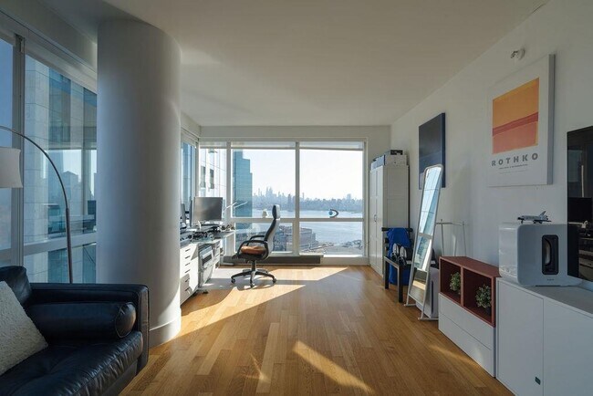 Foto del edificio - 77 Hudson St