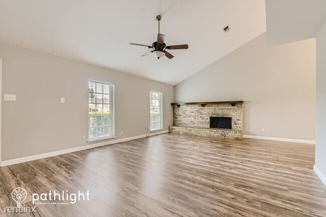 Building Photo - 3 br, 2 bath House - 1723 Buckeye Drive UNIT