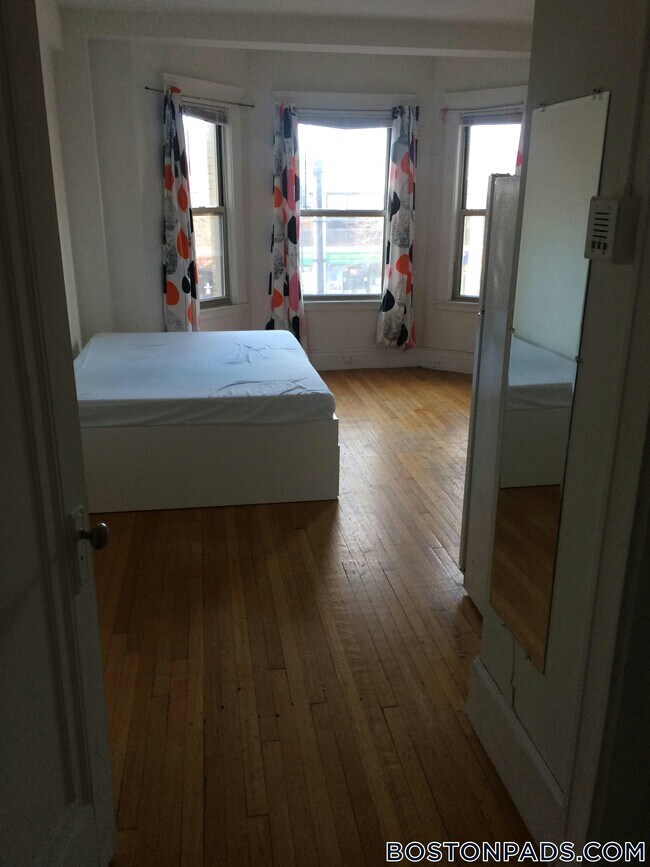 Foto del edificio - 270 Huntington Ave