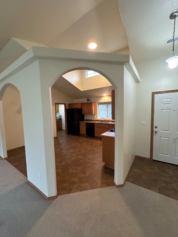 Foto del edificio - 7722 N Maple St