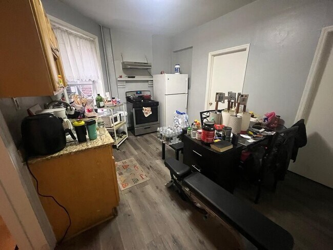 Building Photo - 309 Chestnut St