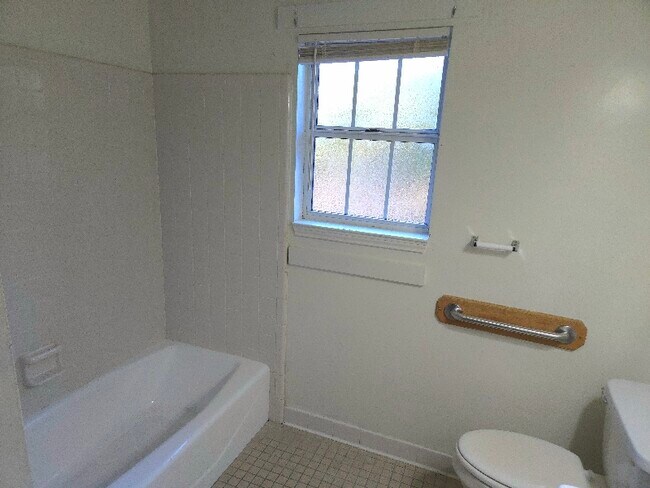 Foto del edificio - 3669 Earl St