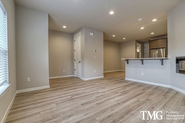 Building Photo - New Construction 3 Bed 2.5 Bath Townhome i...