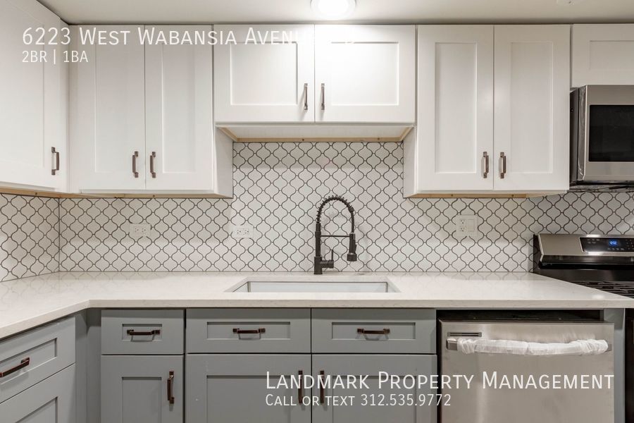 Primary Photo - 6223 W Wabansia Unit B, Chicago