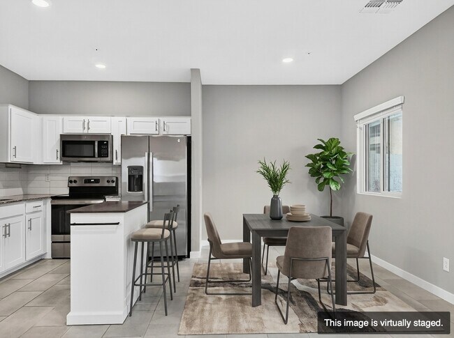 Foto del edificio - 8460 N 22nd Dr