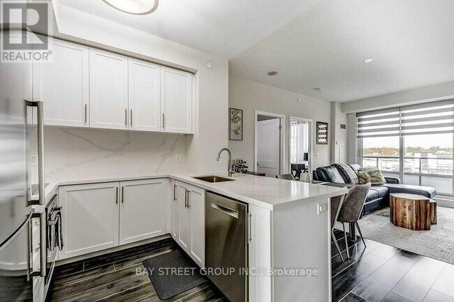 Building Photo - 18-518 Rean Dr