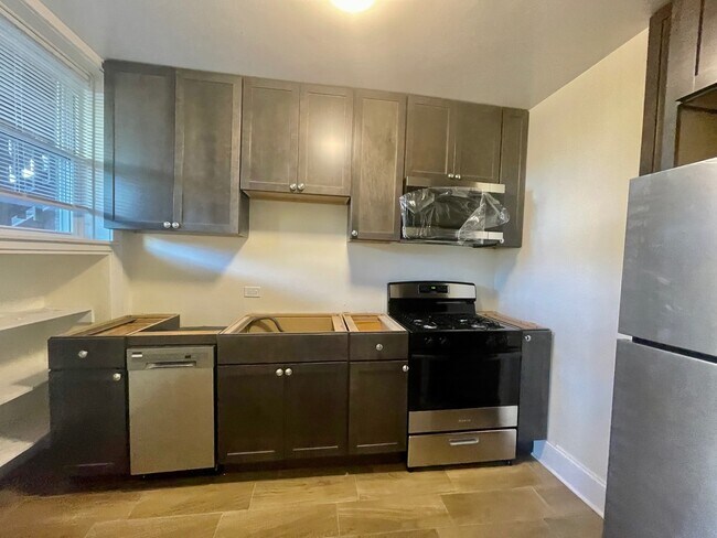 Foto del edificio - 2536 W Thorndale Ave